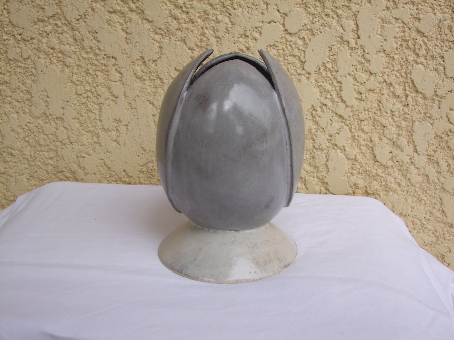 Vase tulipe modelé par estampage avec 2 terres chamottés