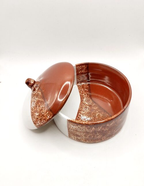 pot artisanal en grès blanc rouge magma